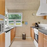 Holiday home Four-bedroom In