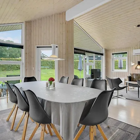 Nyaraló Gorgeous Home In Aabenraa With Wifi