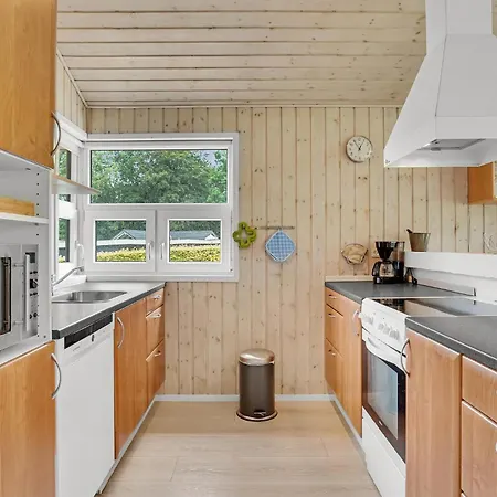Nyaraló Gorgeous Home In Aabenraa With Wifi