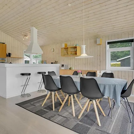 Nyaraló Gorgeous Home In Aabenraa With Wifi
