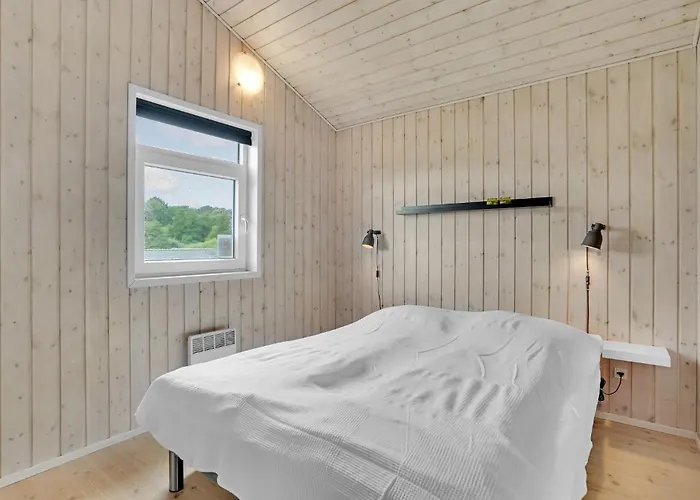 Four-bedroom In * אבנרה